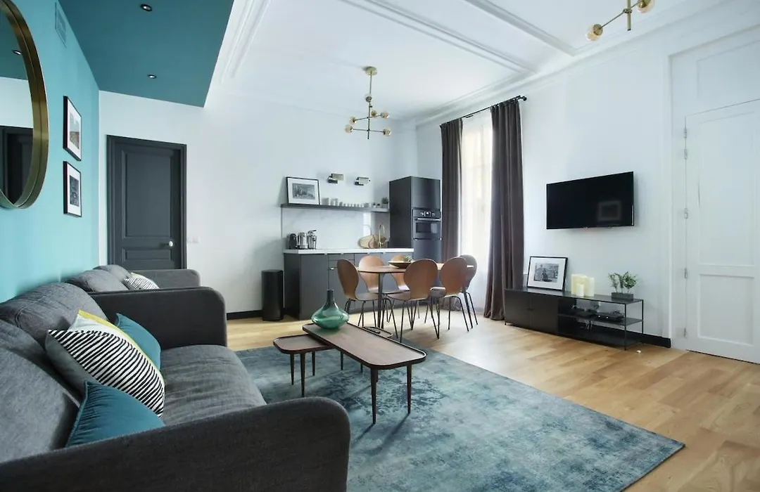 Apartment Champ De Mars - Tour Eiffel By Studio Prestige-1